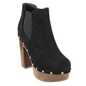 Beston Wooden Platform Ankle Boots – Black
Women’s Size 9